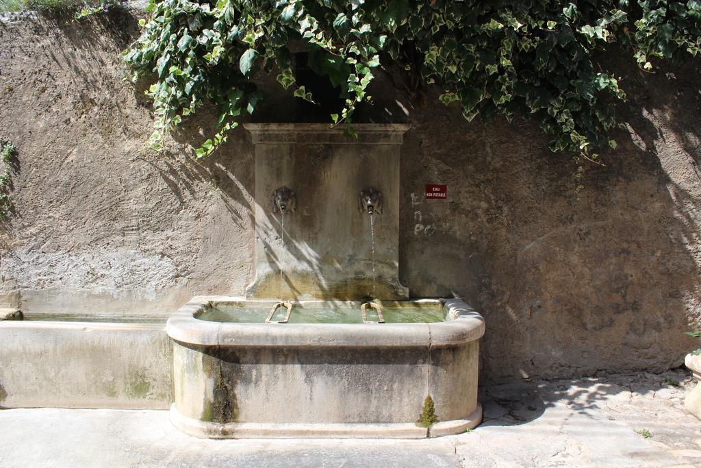 Le Clos Des Acacias Signes Εξωτερικό φωτογραφία