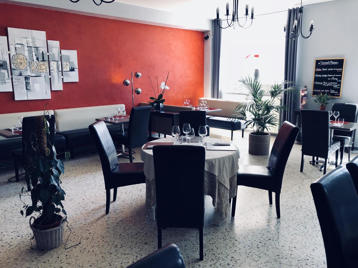 Le Clos Des Acacias Signes Εξωτερικό φωτογραφία